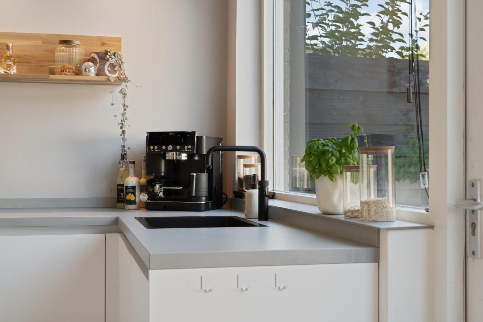 Tussenwoning te koop: Maatweg 30, Renkum
