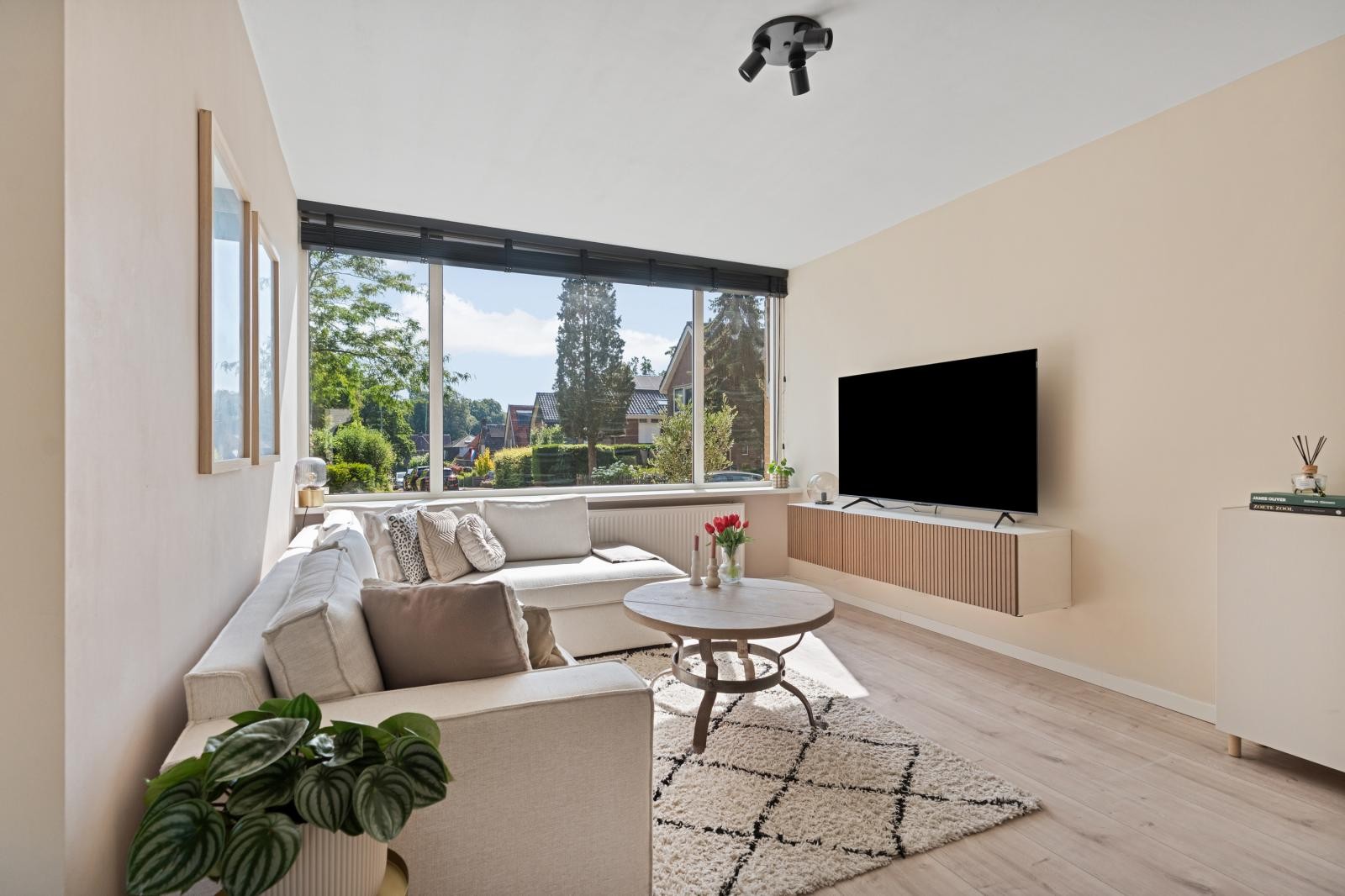 Tussenwoning te koop: Maatweg 30, Renkum