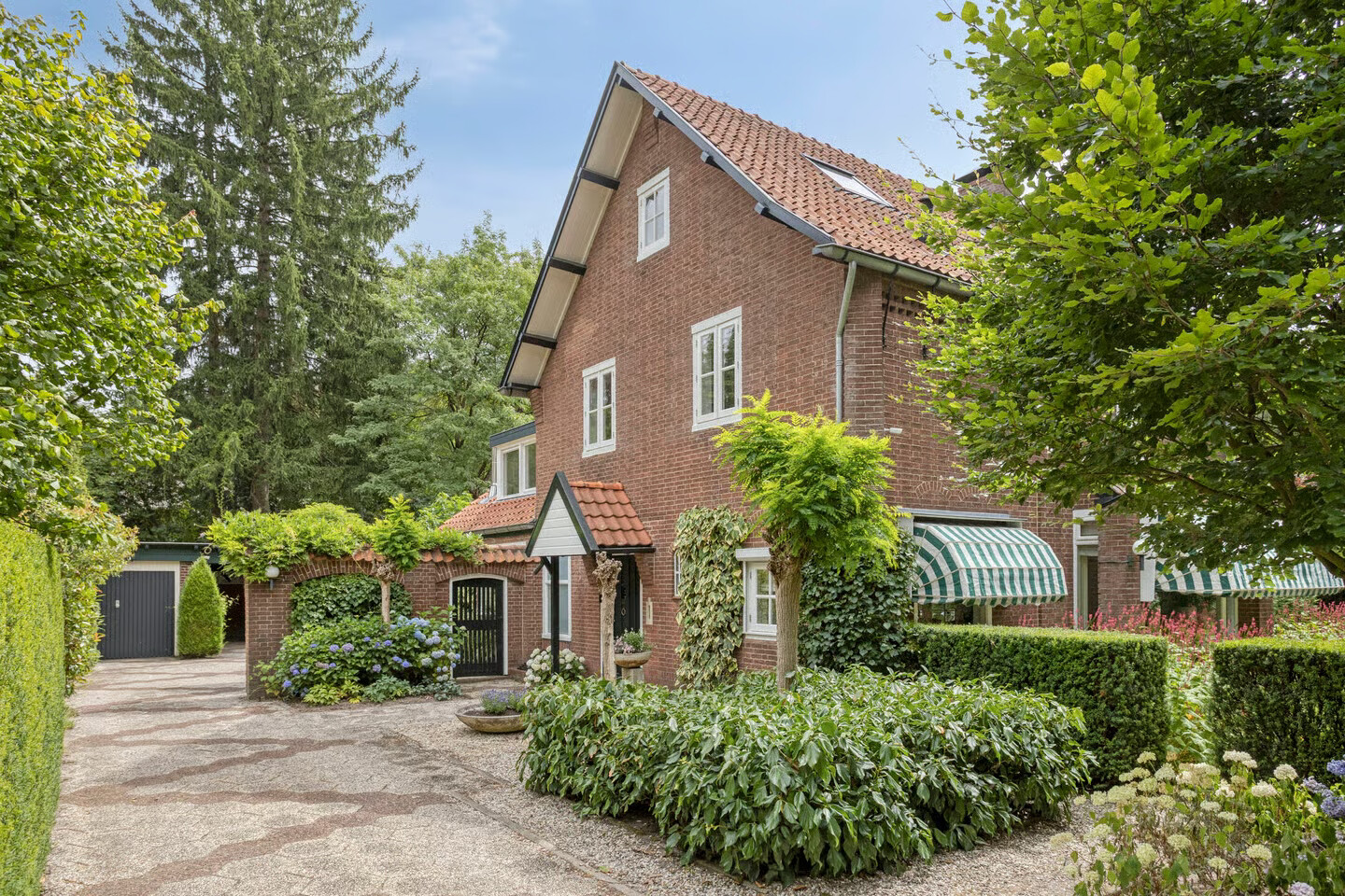 Vrijstaande woning te koop: Beekhuizenseweg 24, Velp