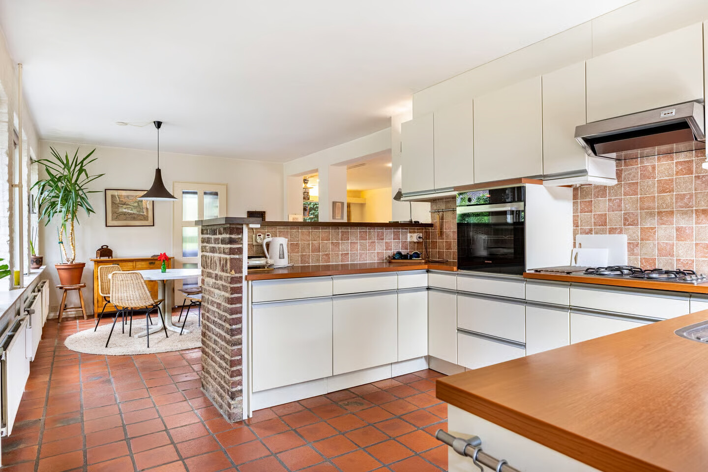 Hoekwoning te koop: Tramstraat 10, Velp