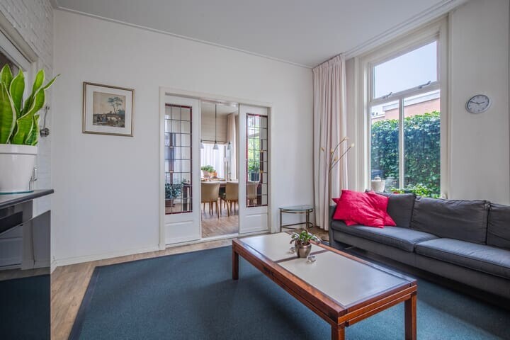 Twee-onder-één-kap te koop: Vlashofstraat 10, Velp