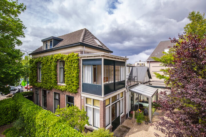 Twee-onder-één-kap te koop: Vlashofstraat 10, Velp