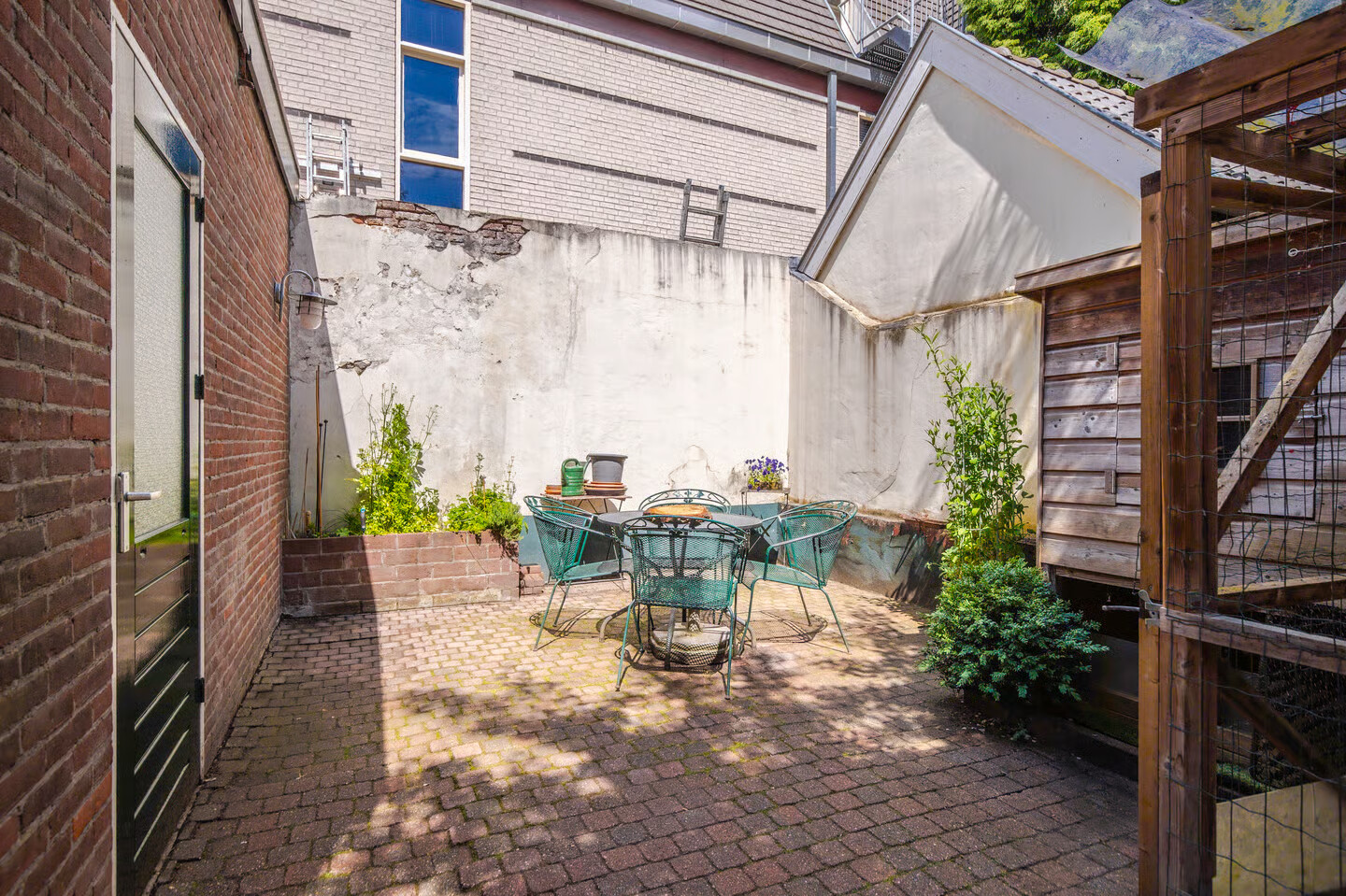 Twee-onder-één-kap te koop: Vlashofstraat 10, Velp