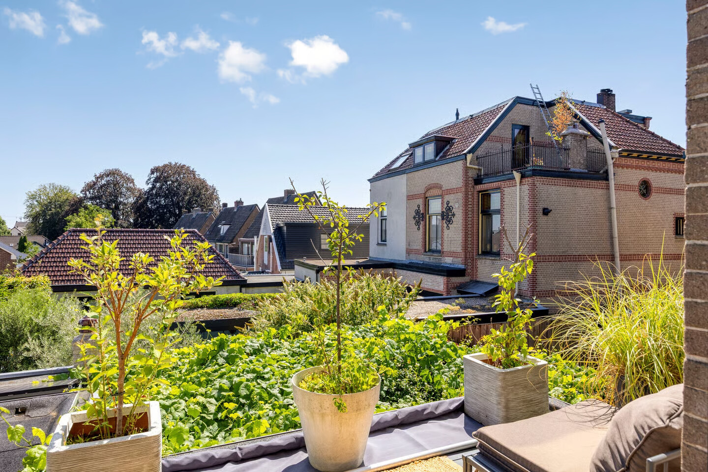 Hoekwoning te koop: Jan Luijkenlaan 17, Velp