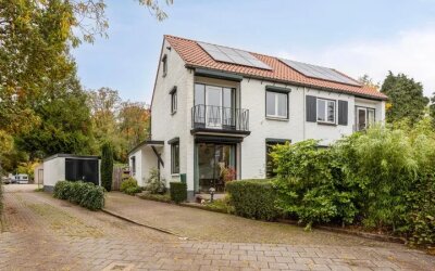 Middellaan 8