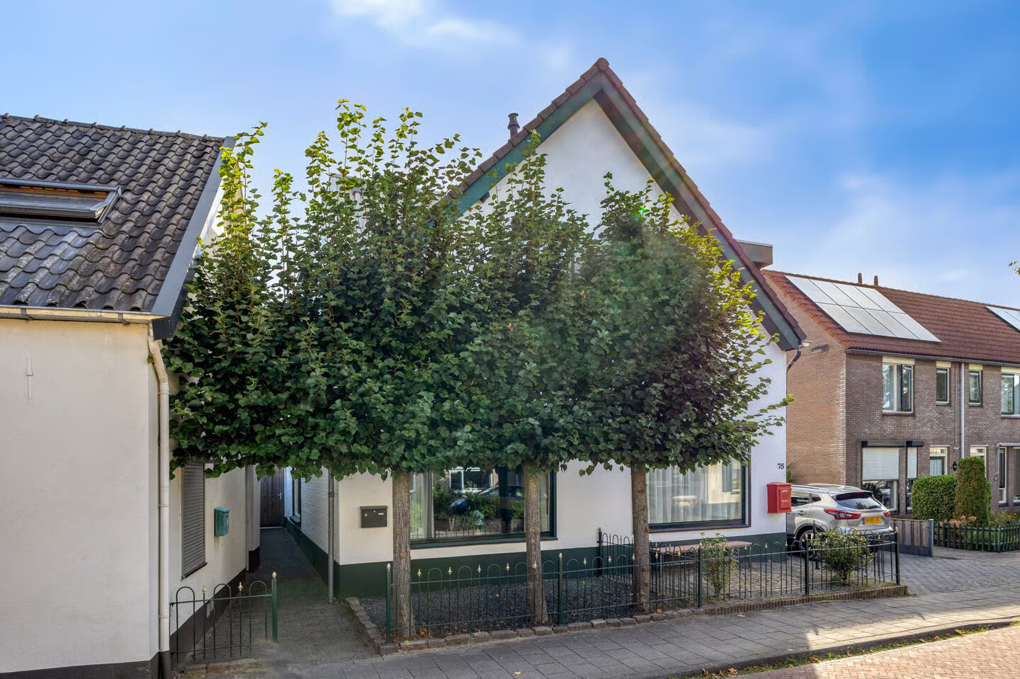 Twee-onder-één-kap te koop: IJsselstraat 73, Velp