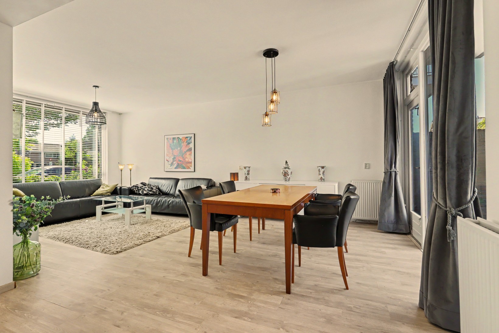 Tussenwoning te koop: Zwanensingel 16, Velp