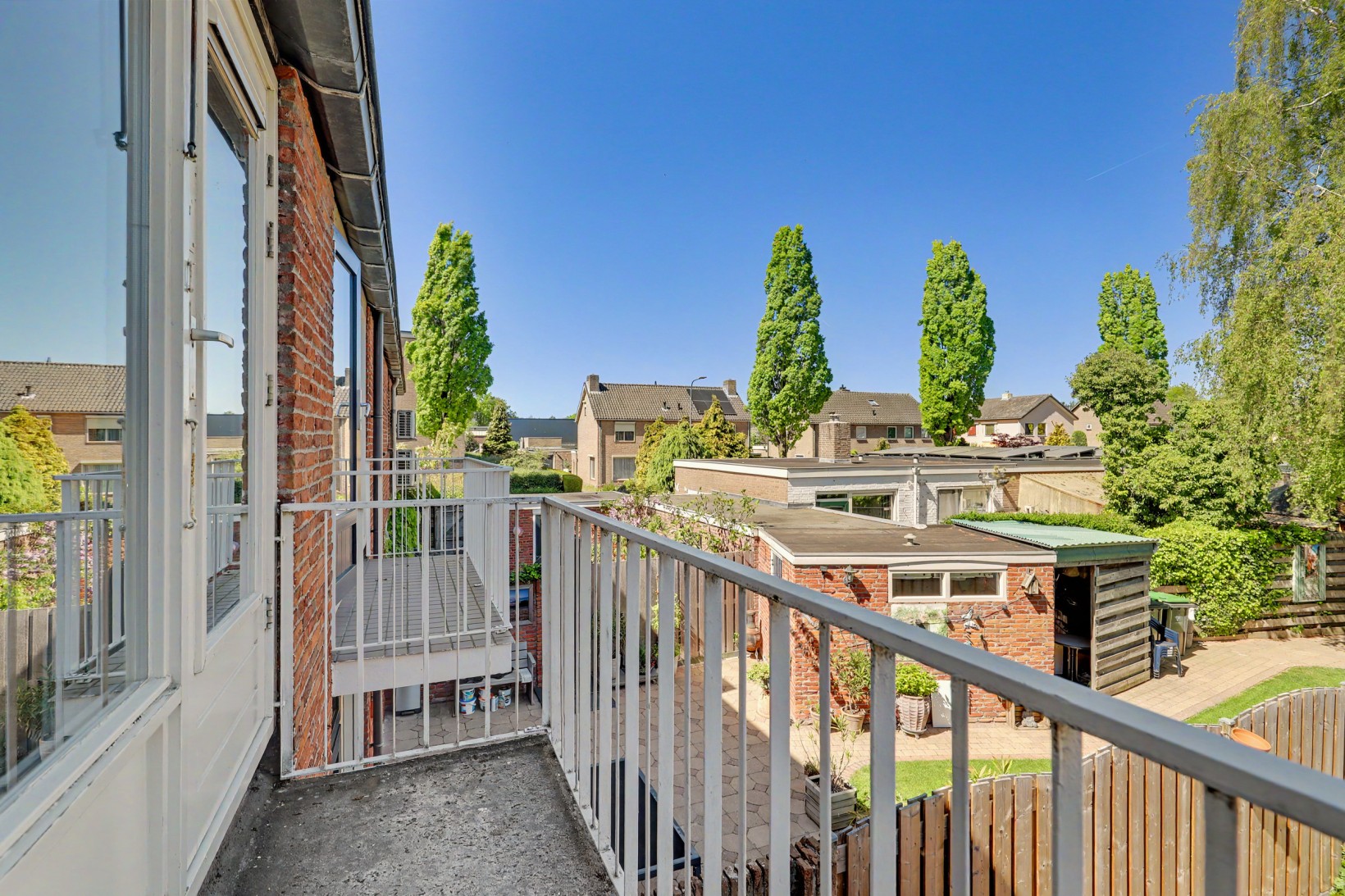 Tussenwoning te koop: Zwanensingel 16, Velp