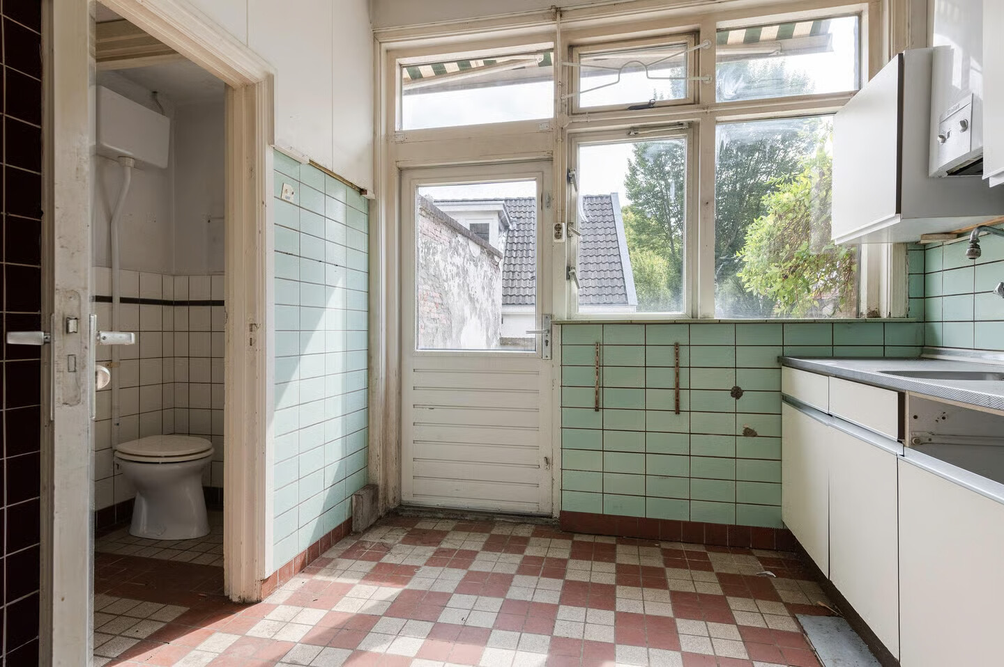Twee-onder-één-kap te koop: Brugweg 23, Velp