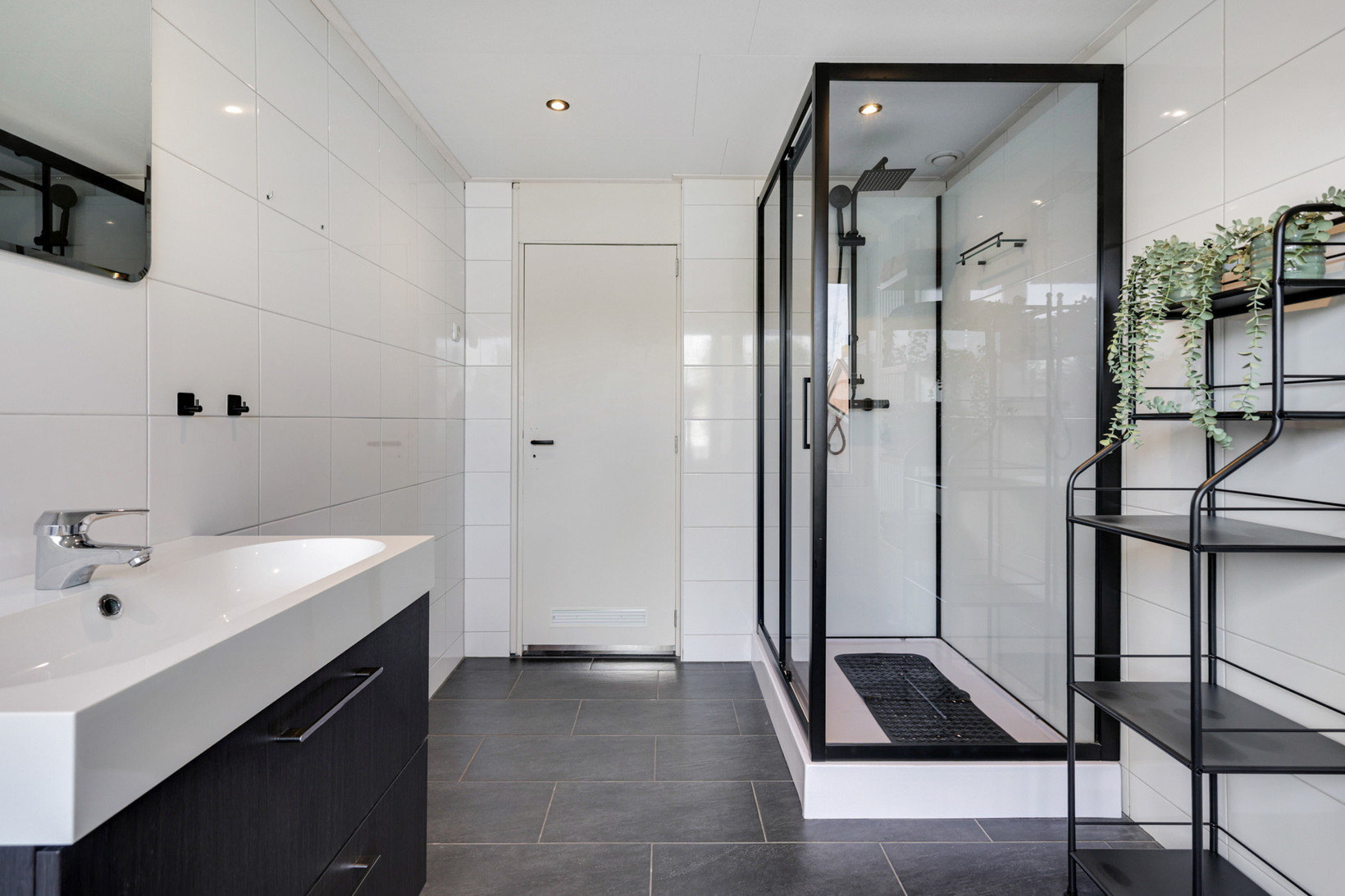 Tussenwoning te koop: Schievestraat 32, Zevenaar
