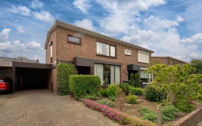 Oosteinde 56