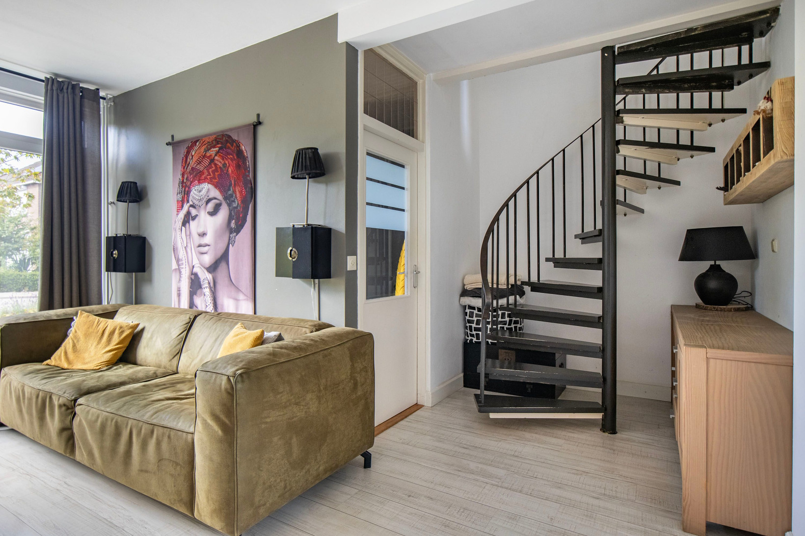 Tussenwoning te koop: Onder de Linden 4, Zevenaar