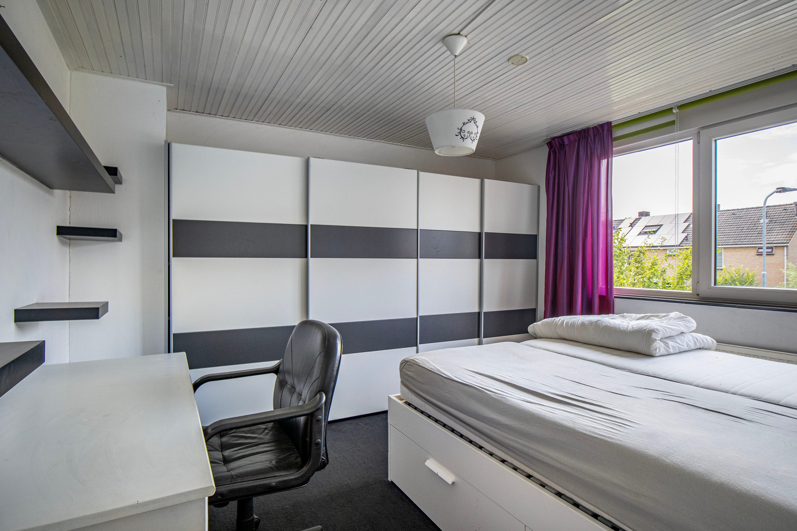 Tussenwoning te koop: Onder de Linden 4, Zevenaar