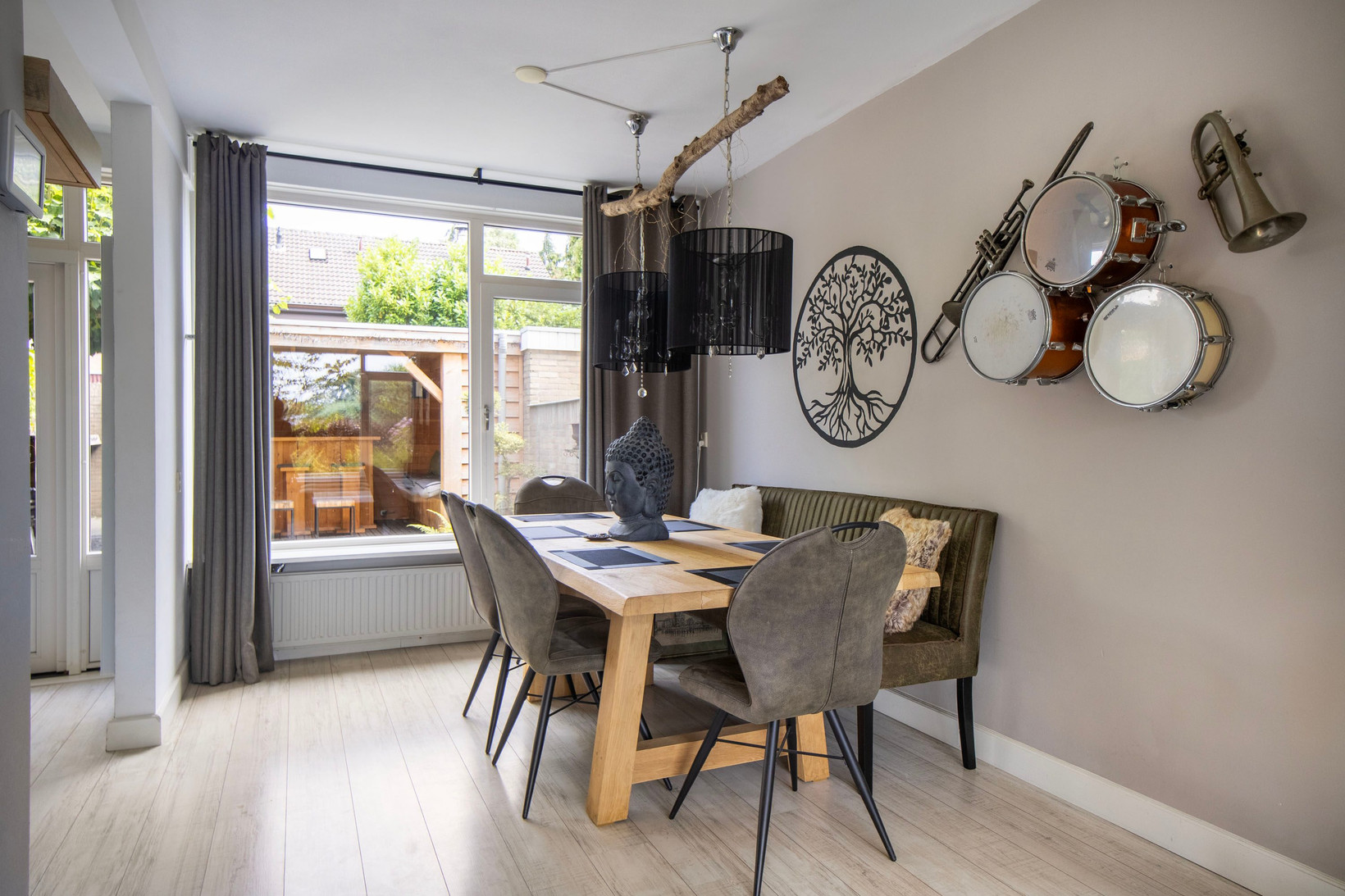 Tussenwoning te koop: Onder de Linden 4, Zevenaar