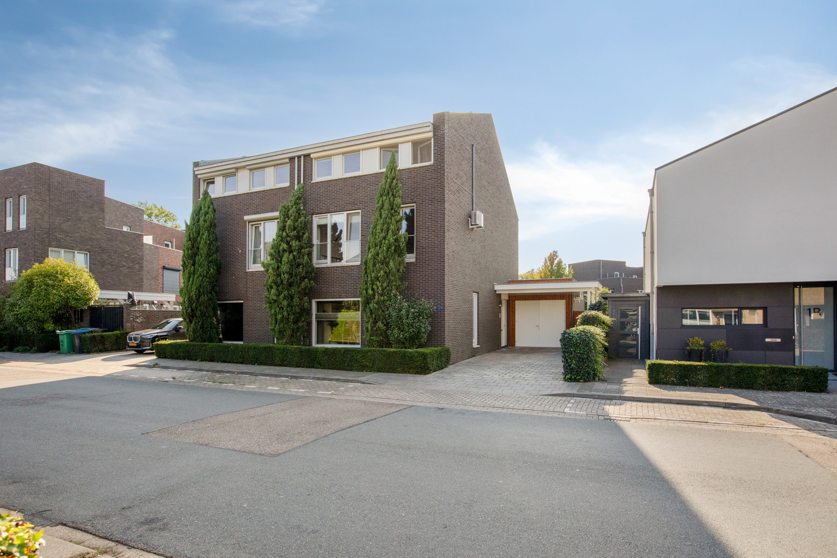 Twee-onder-één-kap te koop: Acaciastraat 1A, Zevenaar