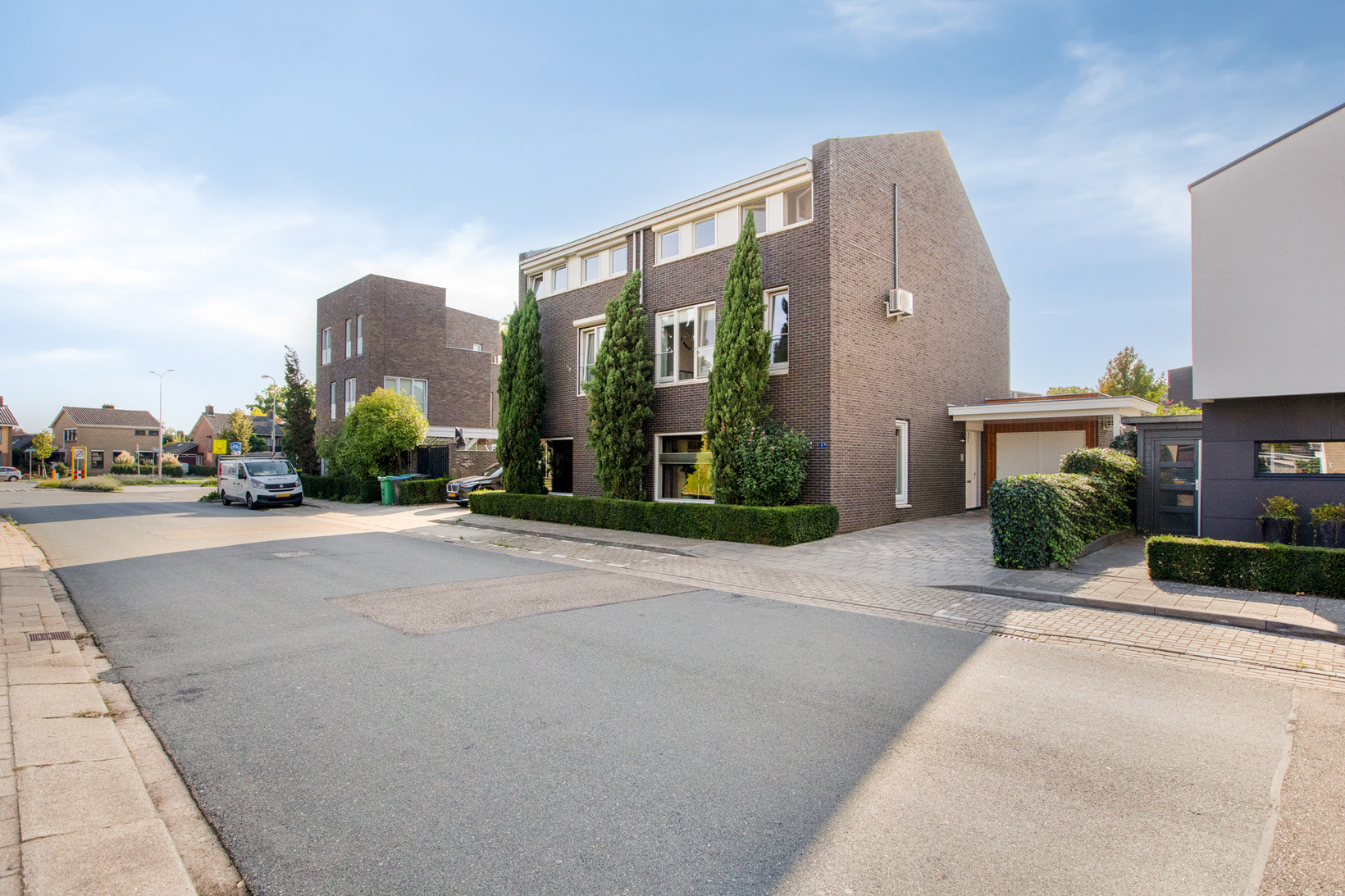 Twee-onder-één-kap te koop: Acaciastraat 1A, Zevenaar