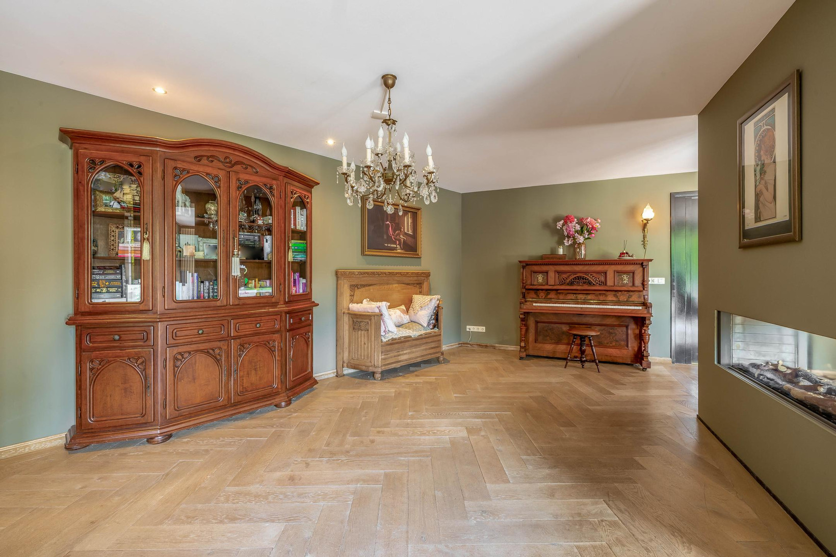 Hoekwoning te koop: Roodwilligen 19, Zevenaar