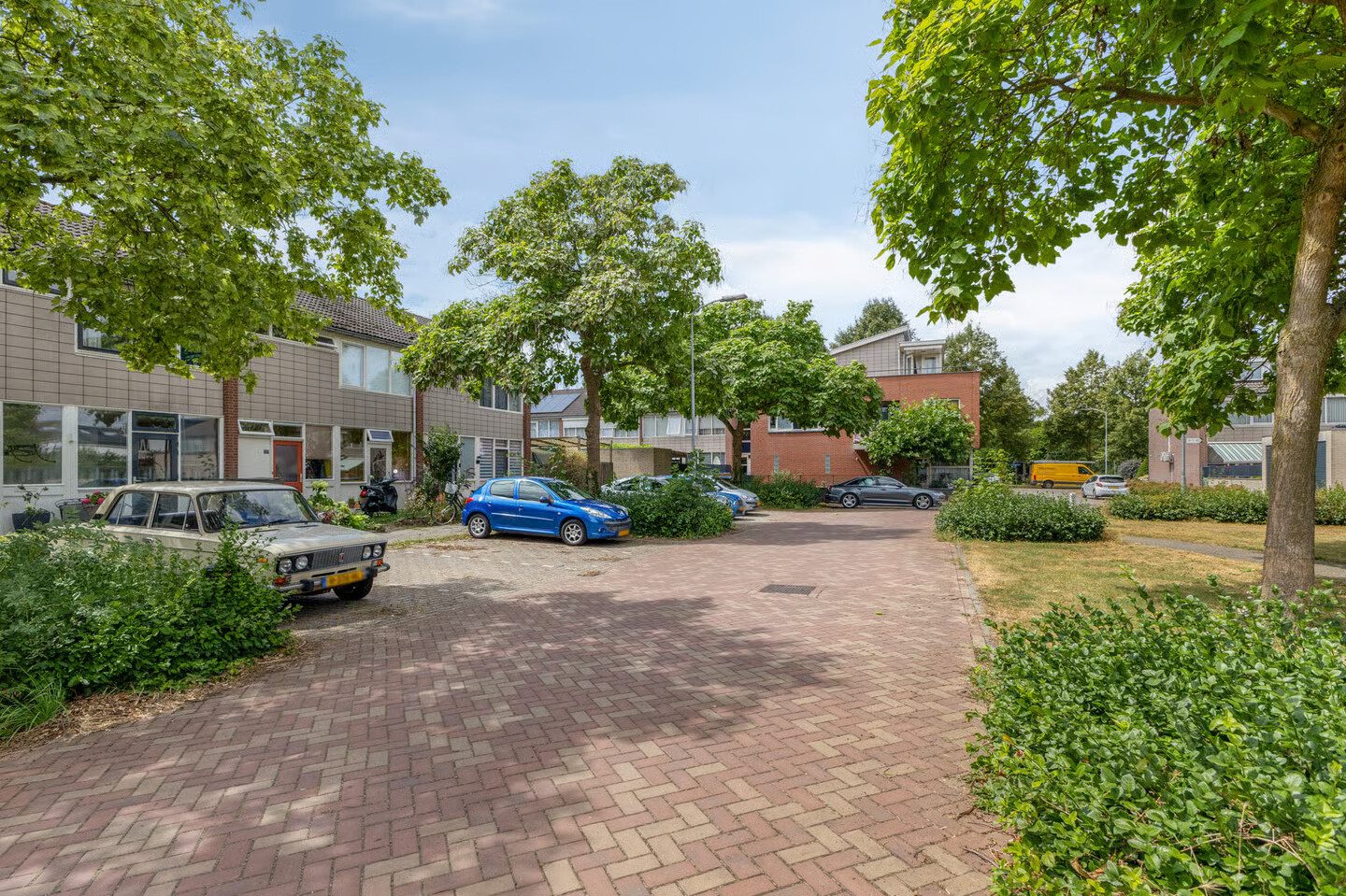 Tussenwoning te koop: Botterland 135, Zevenaar
