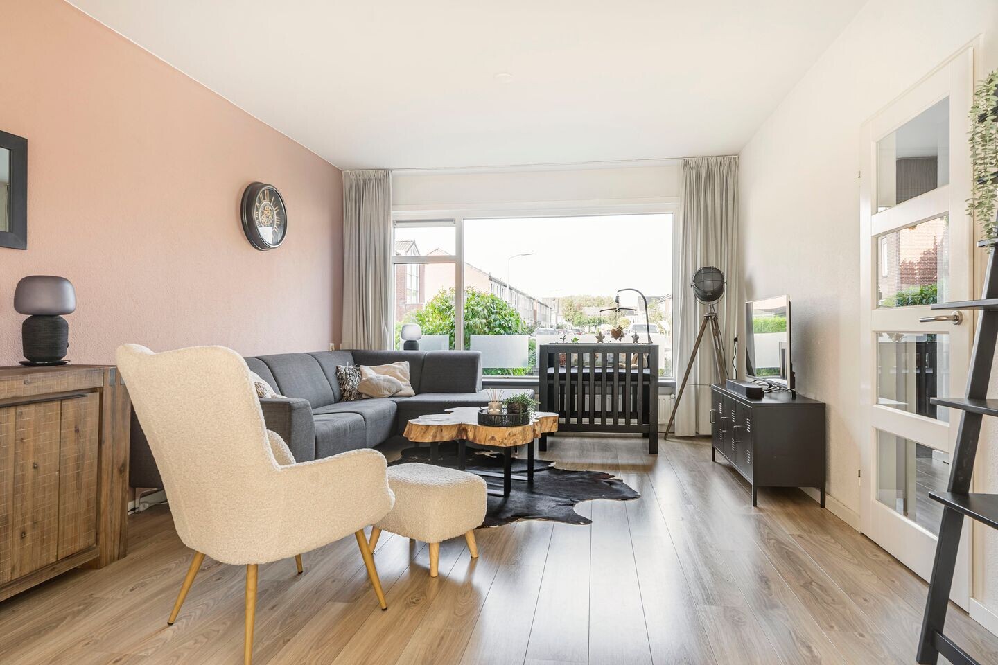 Tussenwoning te koop: Michiel de Ruyterstraat 56, Zevenaar