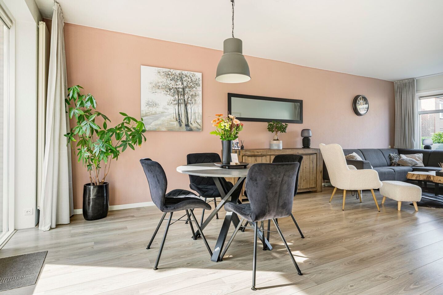 Tussenwoning te koop: Michiel de Ruyterstraat 56, Zevenaar