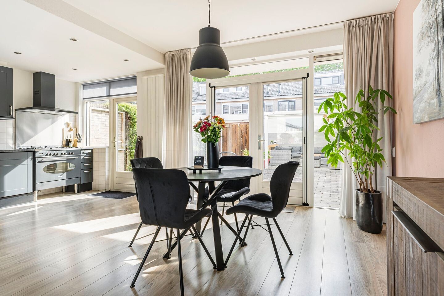 Tussenwoning te koop: Michiel de Ruyterstraat 56, Zevenaar