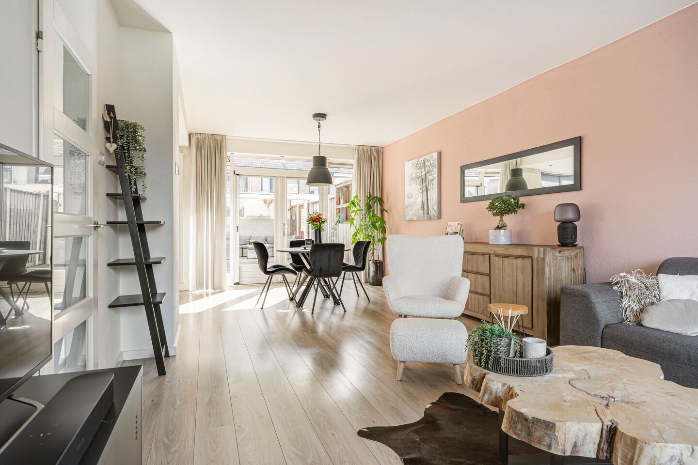 Tussenwoning te koop: Michiel de Ruyterstraat 56, Zevenaar