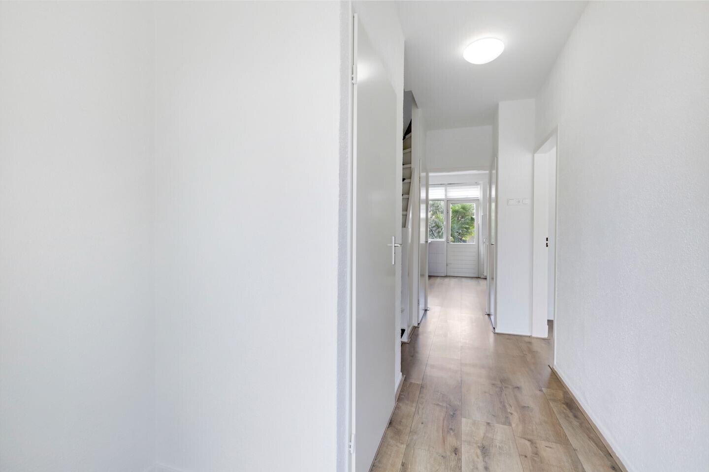 Hoekwoning te koop: Willem de Zwijgerlaan 124, Zevenaar