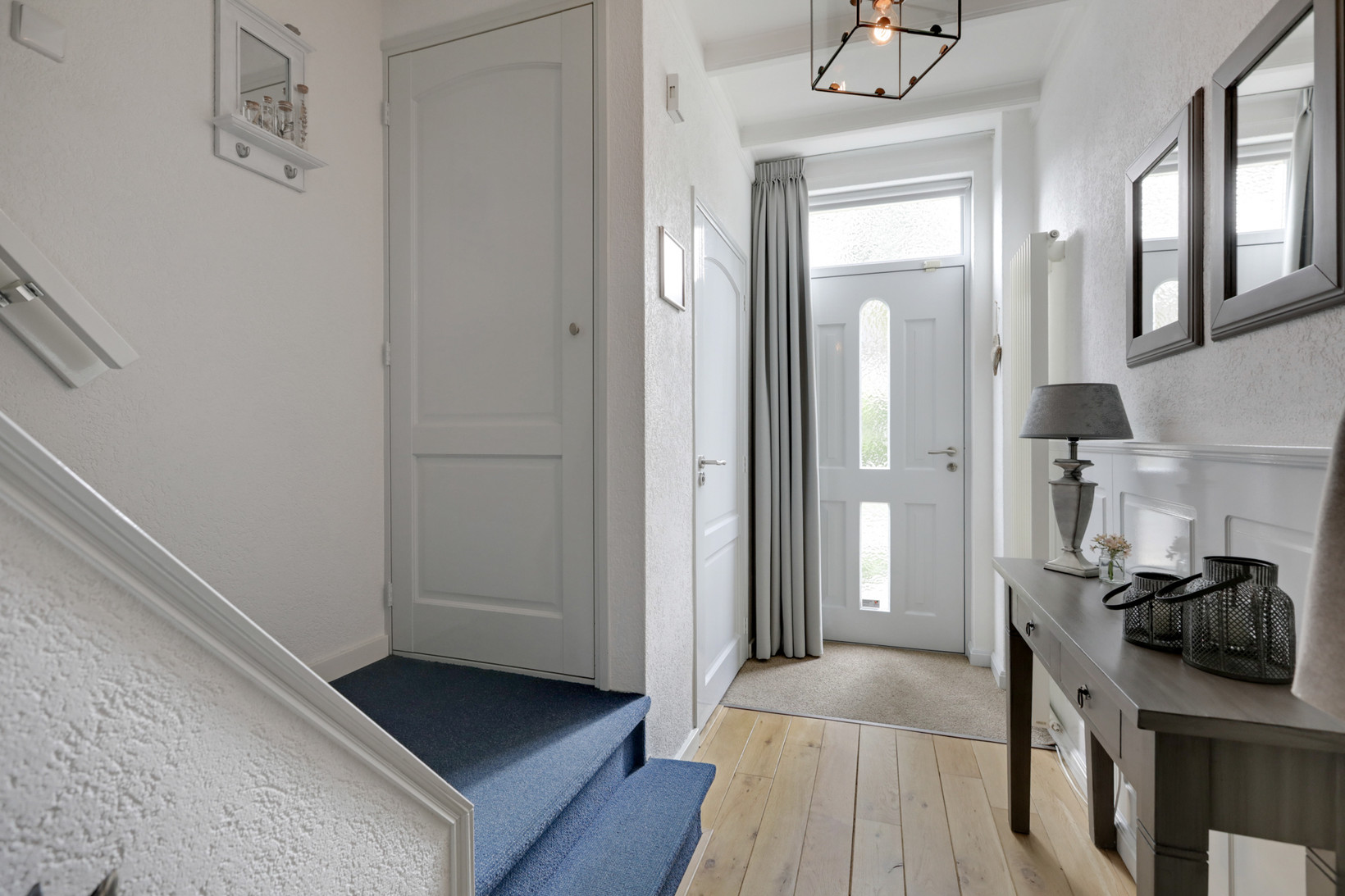 Hoekwoning te koop: Smetanastraat 12, Zevenaar