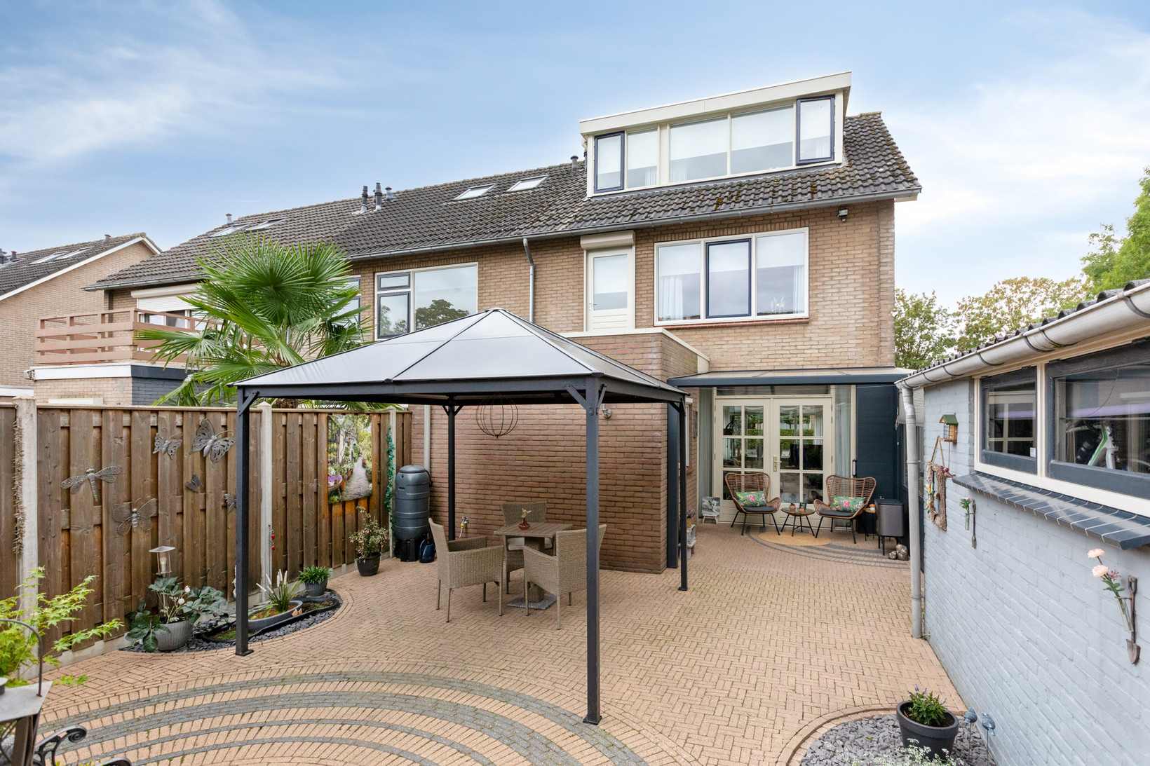 Hoekwoning te koop: Smetanastraat 12, Zevenaar