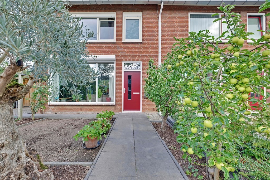 Hoekwoning te koop: Bachstraat 105, Zevenaar