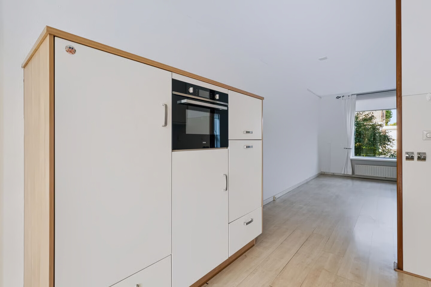 Tussenwoning te koop: Adenauerstraat 4, Zevenaar