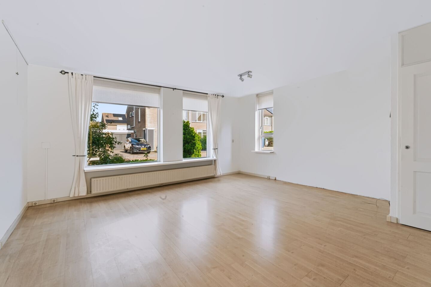 Tussenwoning te koop: Adenauerstraat 4, Zevenaar