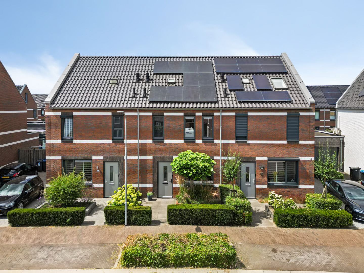 Tussenwoning te koop: Stedelaan 17, Zevenaar