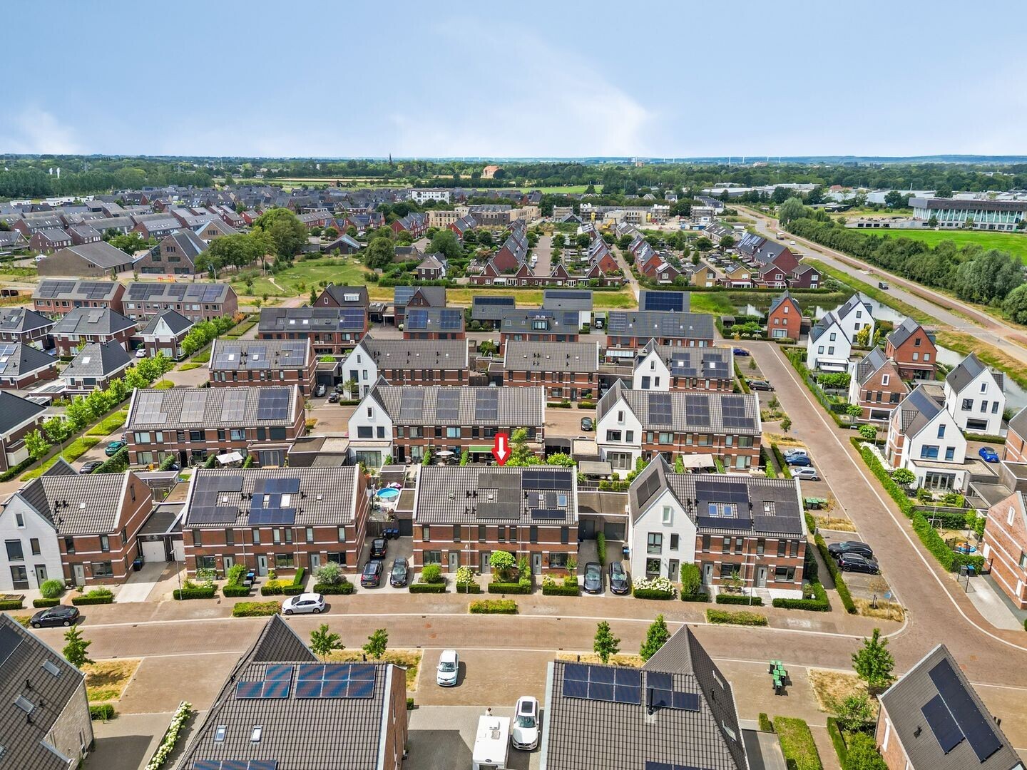 Tussenwoning te koop: Stedelaan 17, Zevenaar