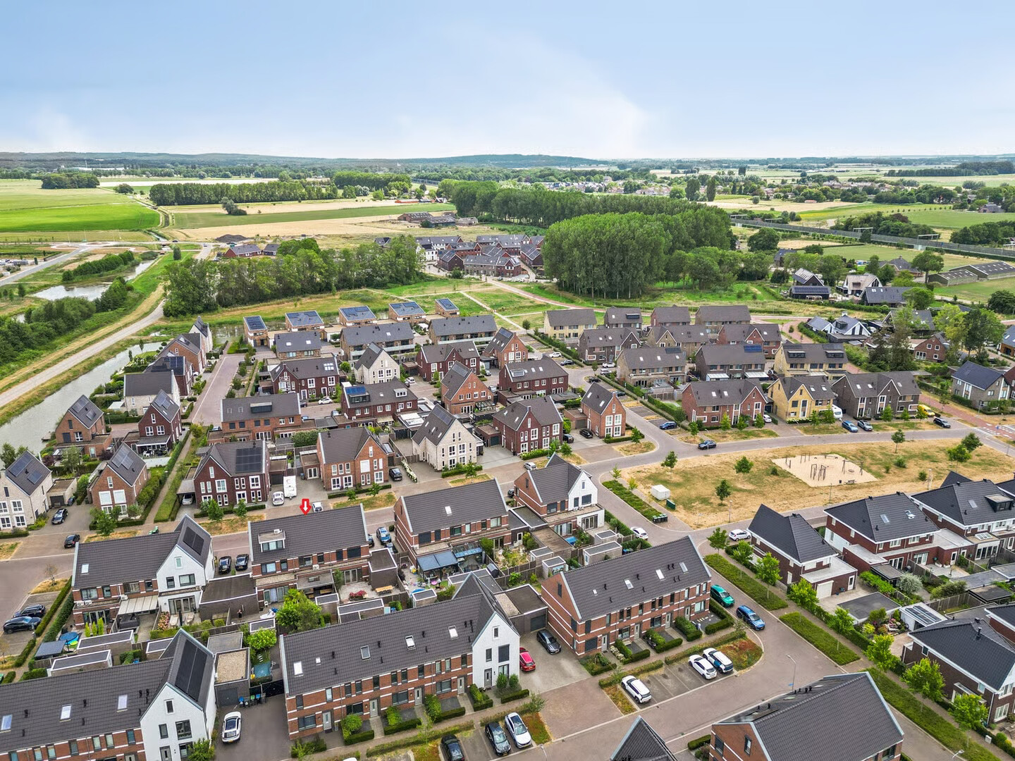 Tussenwoning te koop: Stedelaan 17, Zevenaar