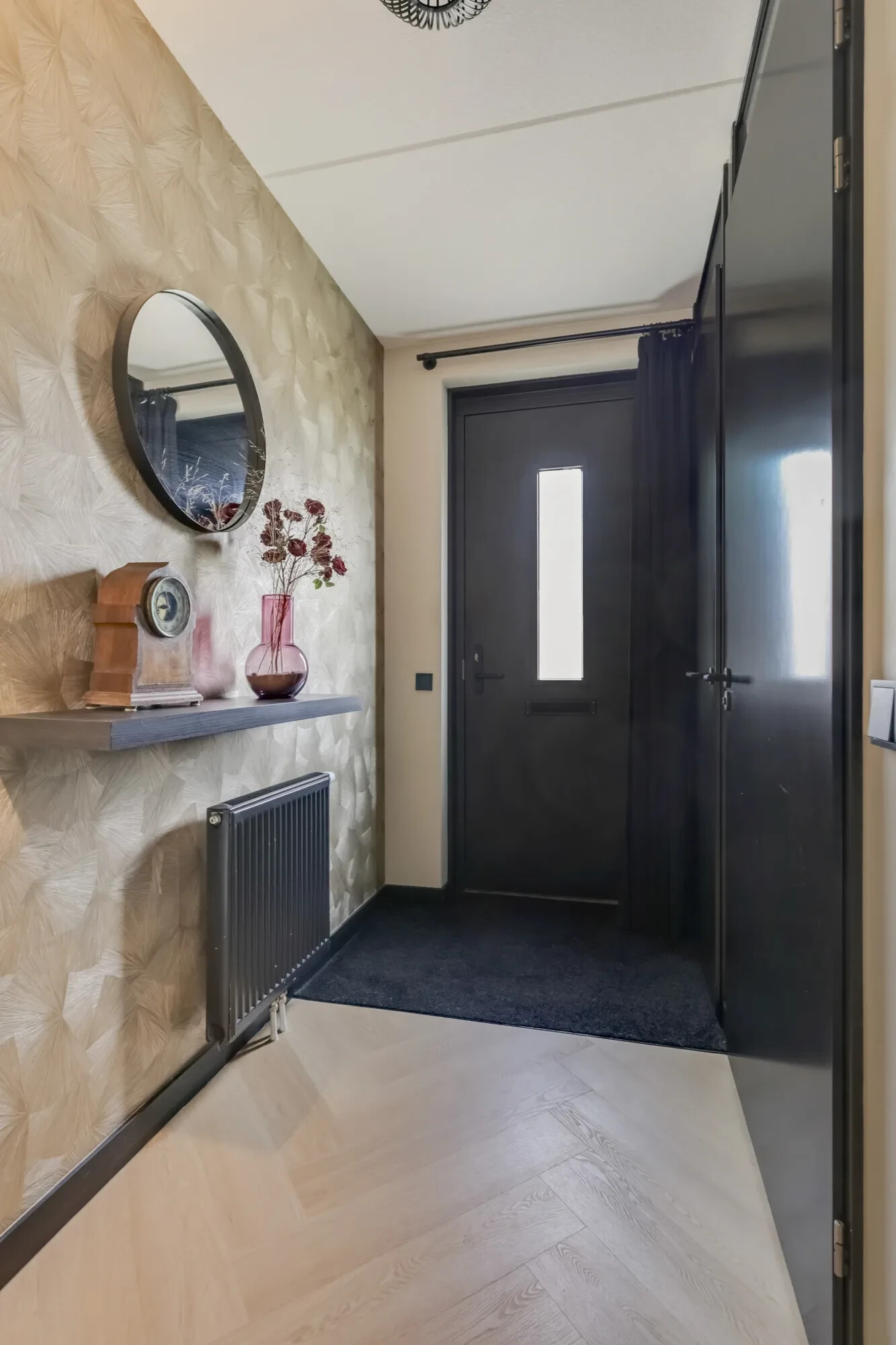 Tussenwoning te koop: Stedelaan 17, Zevenaar