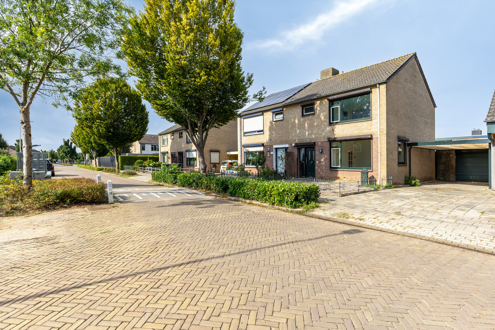 Twee-onder-één-kap te koop: Graaf Ottoweg 58, Lobith