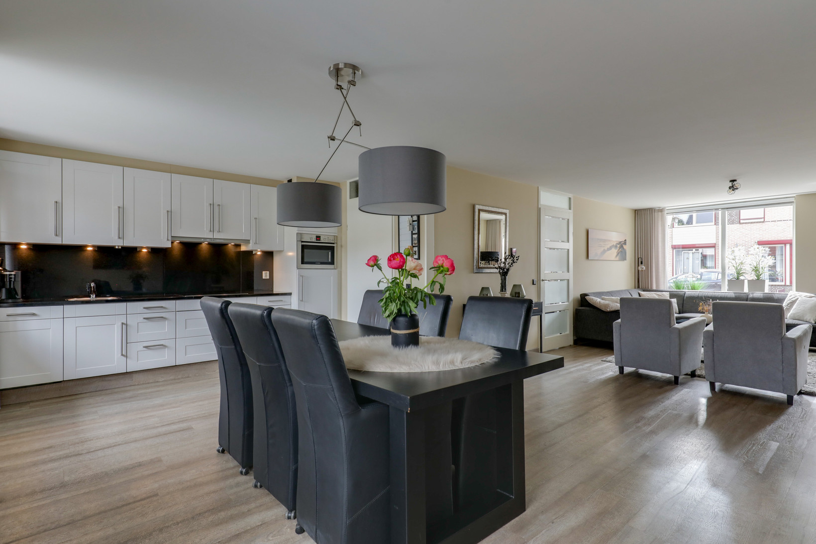 Tussenwoning te koop: Kerkstraat 14, Spijk