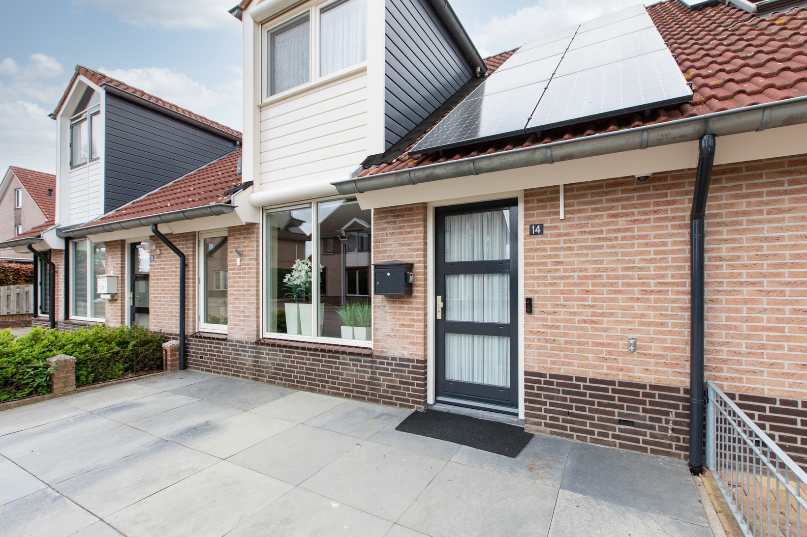 Tussenwoning te koop: Kerkstraat 14, Spijk