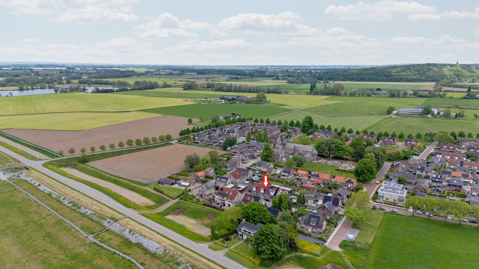 Tussenwoning te koop: Kerkstraat 14, Spijk