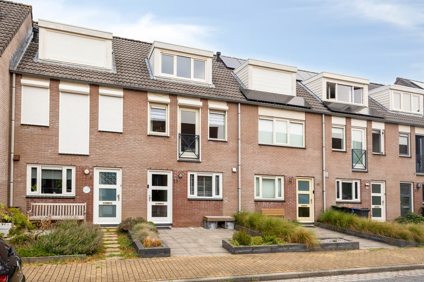 Tussenwoning te koop: Berghallee 11, Duiven