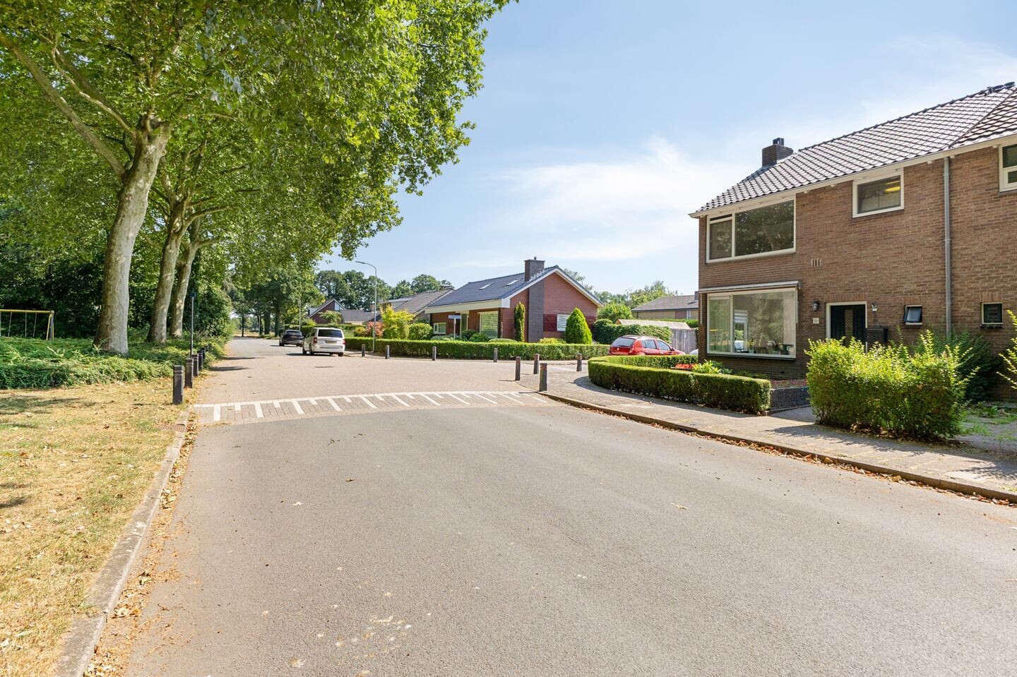 Twee-onder-één-kap te koop: Prins Bernhardstraat 32, Duiven