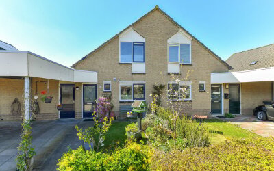 Stekelzegge 8