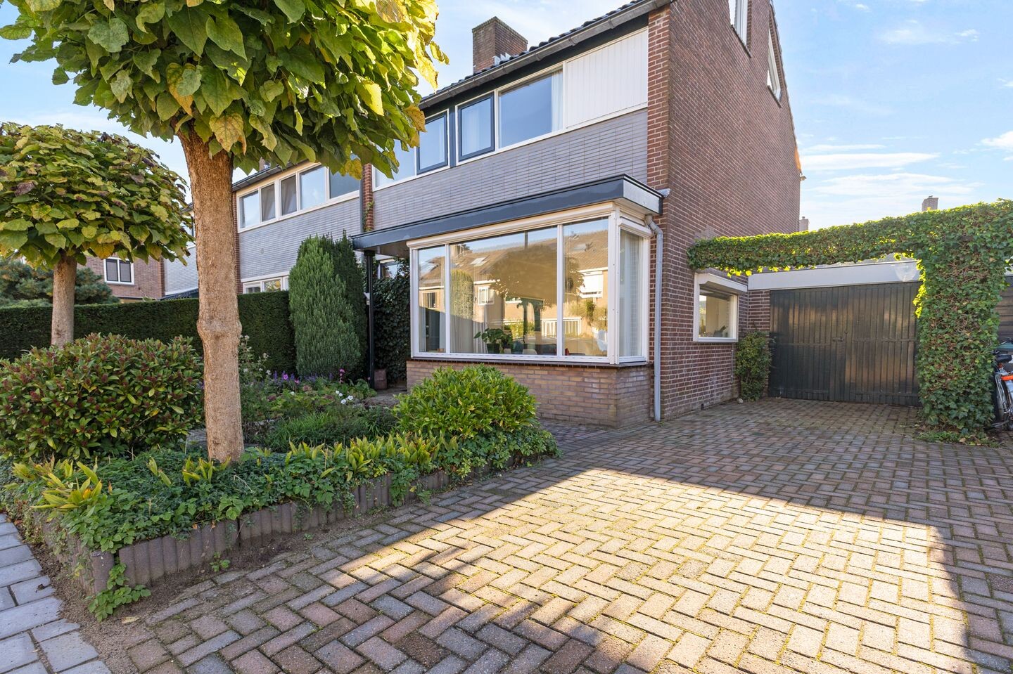 Tussenwoning te koop: Prinses Margrietlaan 14, Dieren