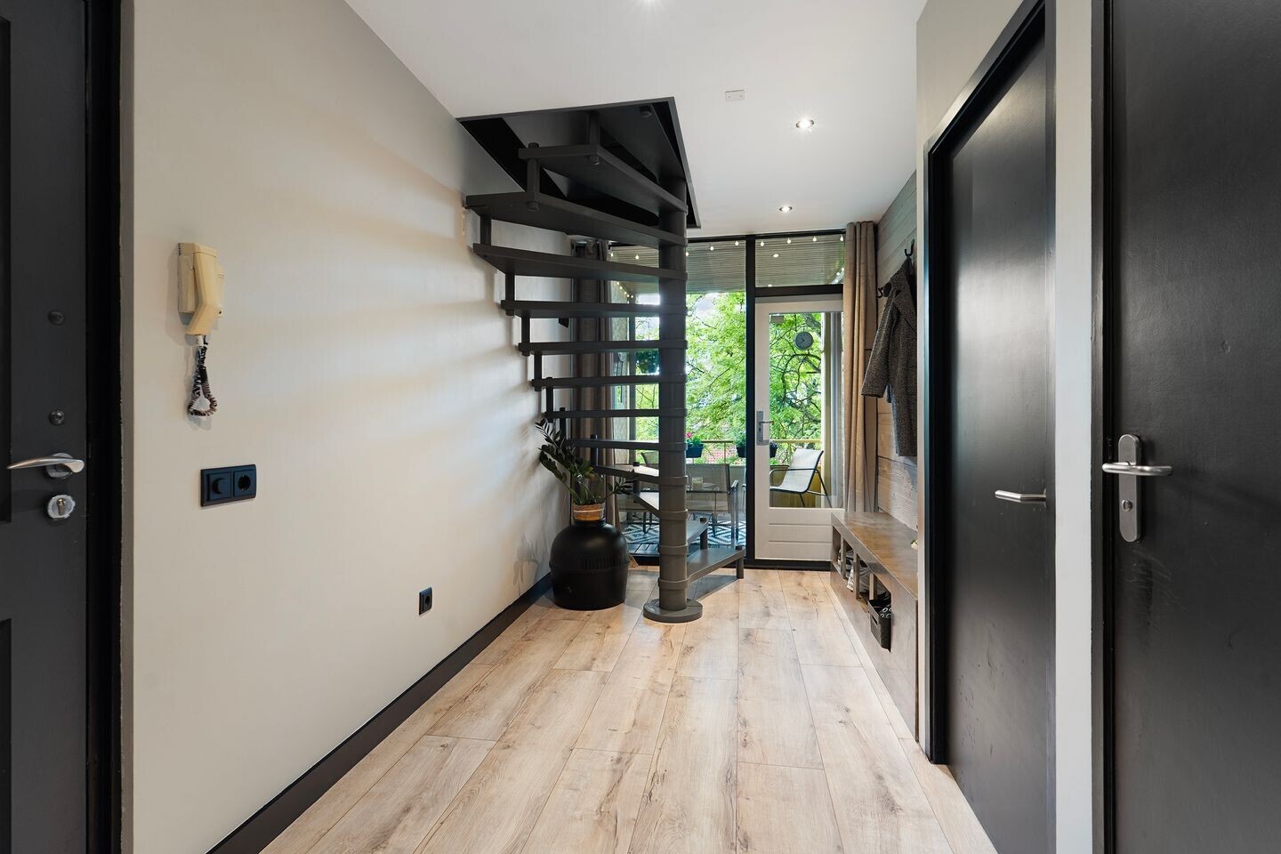Appartement te koop: Vogelplantsoen 11, Dieren
