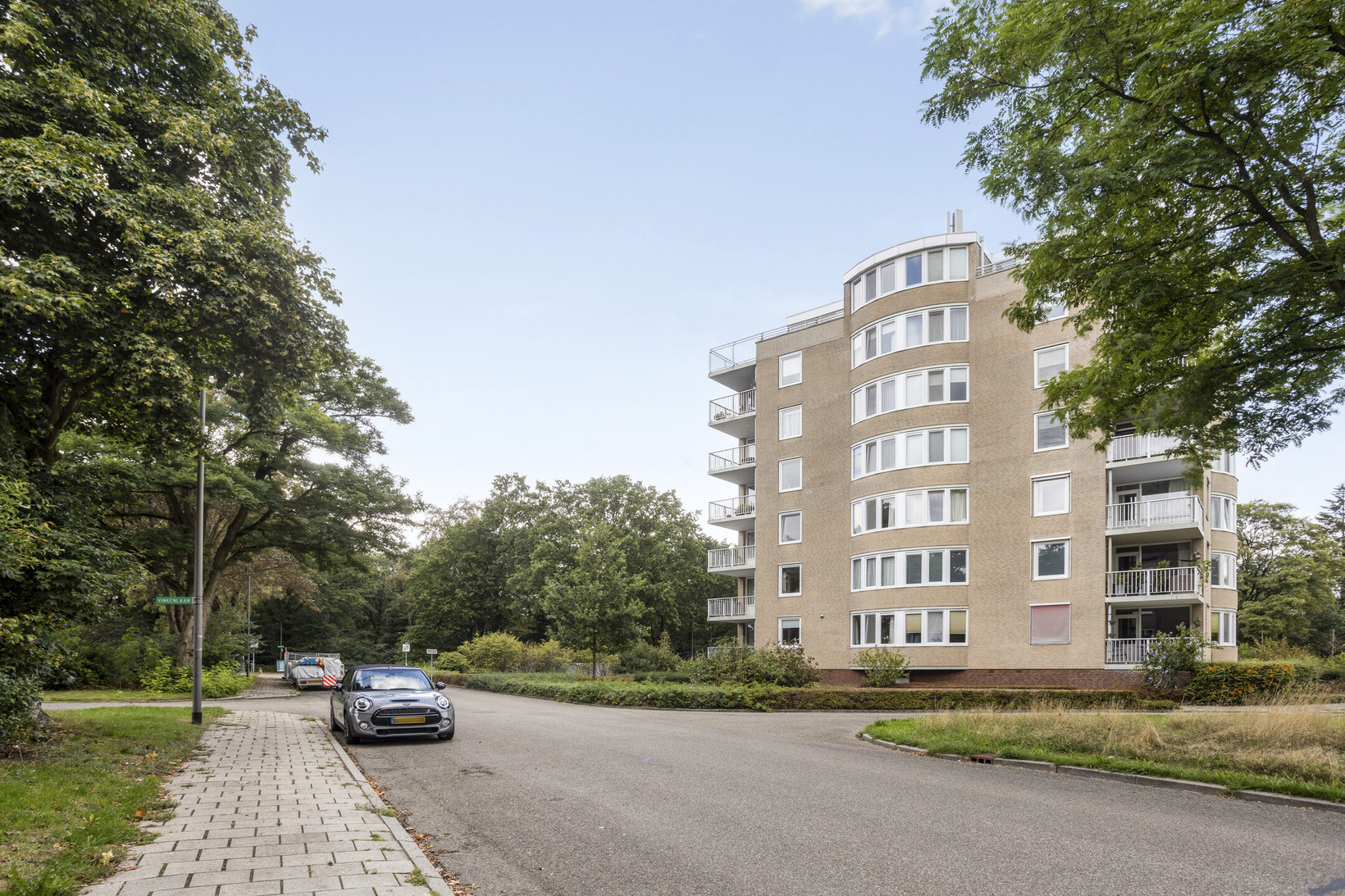Appartement te koop: Vogelplantsoen 242, Dieren
