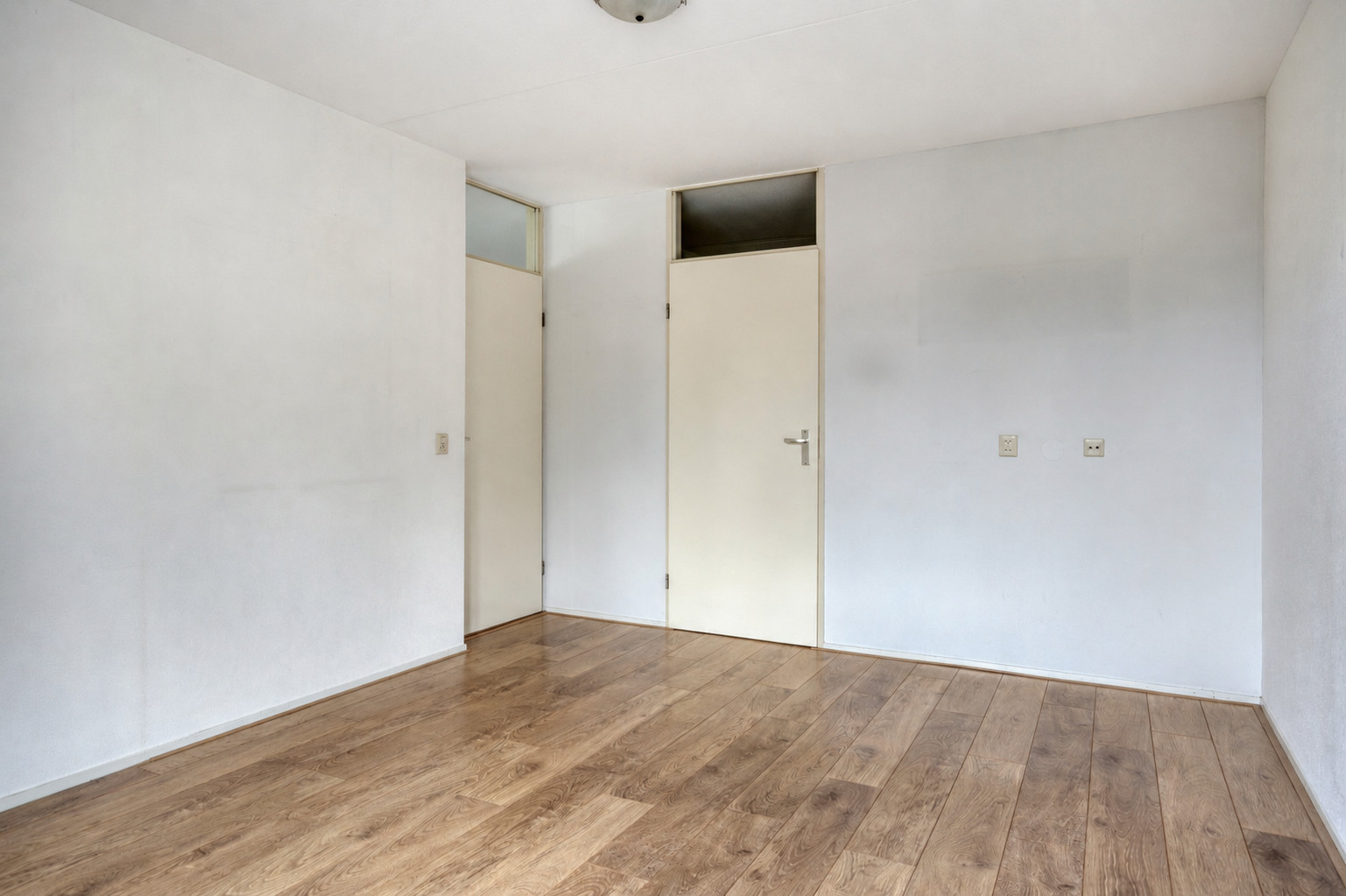 Appartement te koop: Vogelplantsoen 242, Dieren