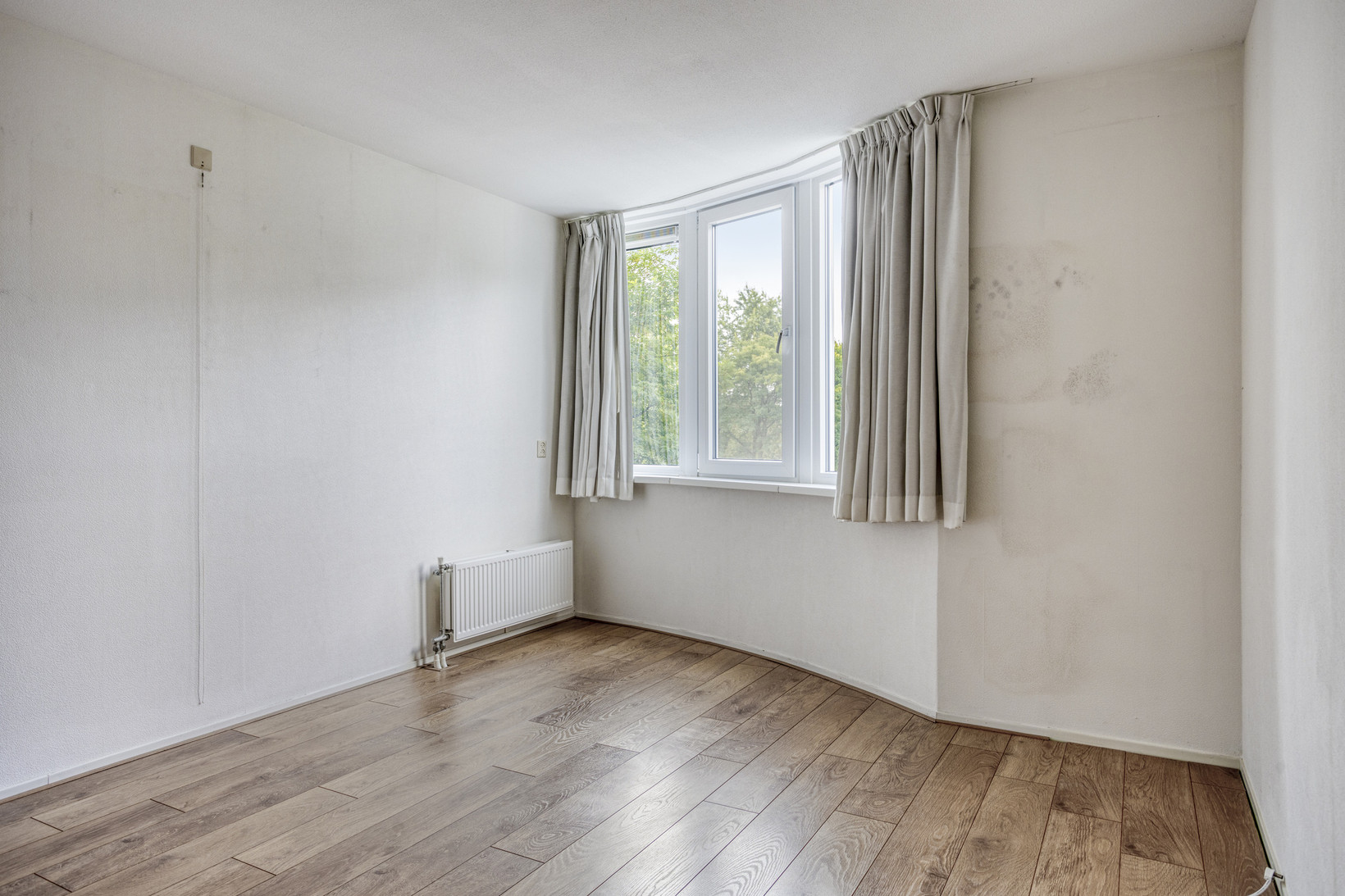Appartement te koop: Vogelplantsoen 242, Dieren