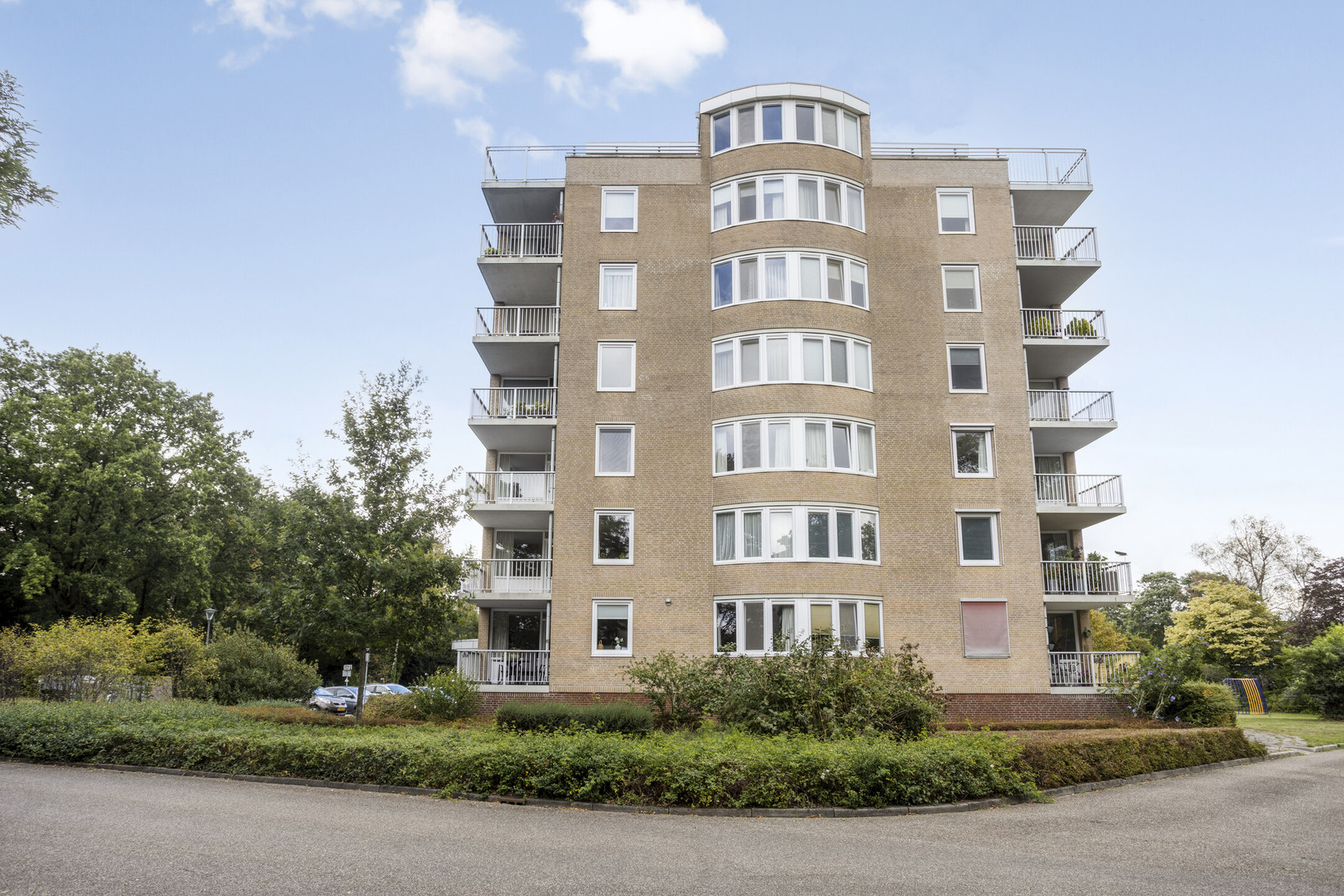 Appartement te koop: Vogelplantsoen 242, Dieren