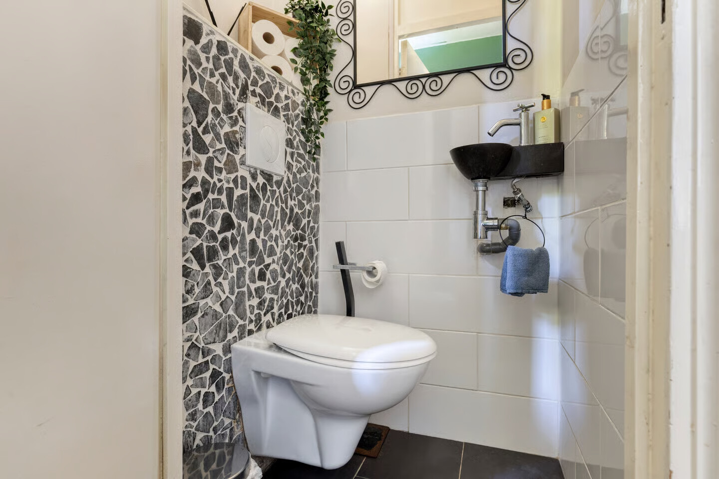 Tussenwoning te koop: Fazantlaan 145, Dieren